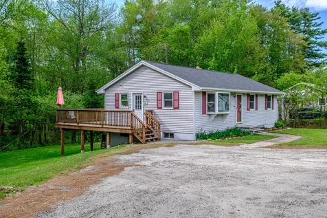 218 Middlesex Road Topsham ME 04086