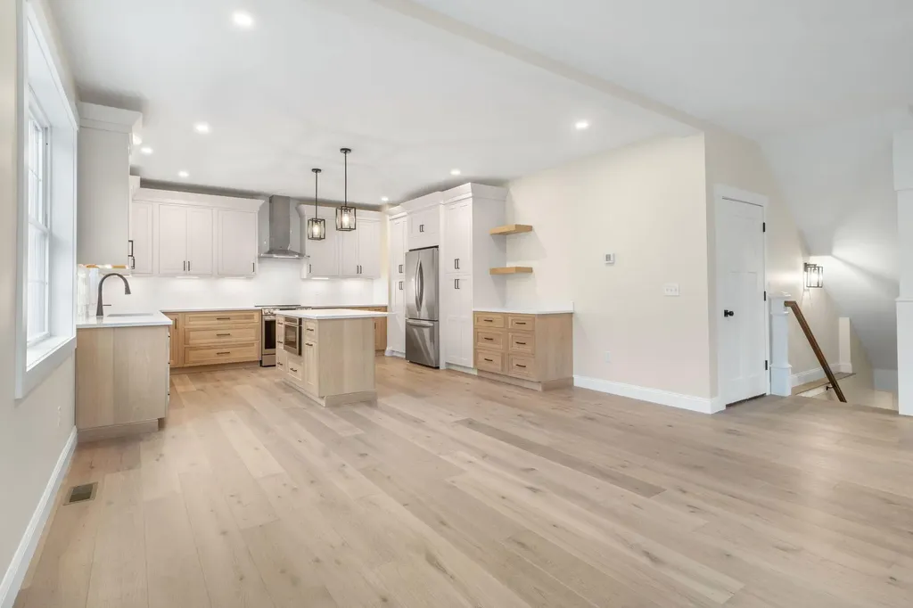 1092 State Road Eliot ME 03903