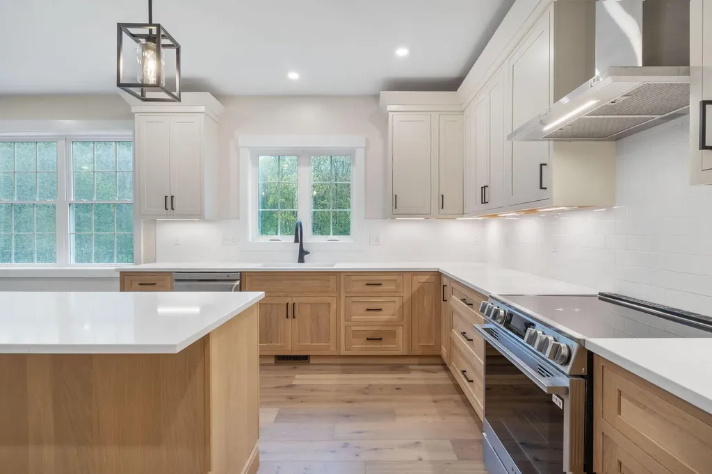 1092 State Road Eliot ME 03903