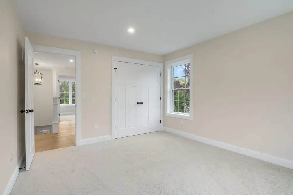 1092 State Road Eliot ME 03903