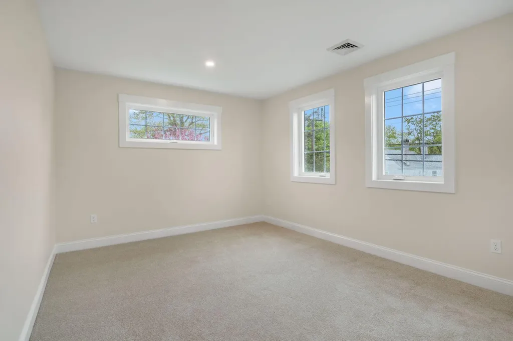 1092 State Road Eliot ME 03903