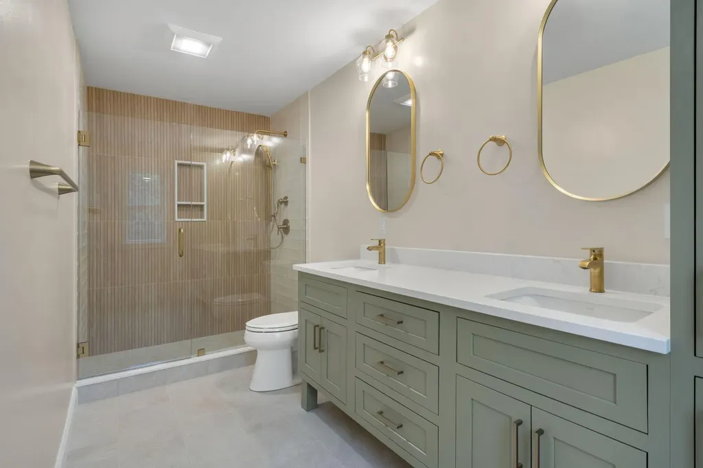 1092 State Road Eliot ME 03903