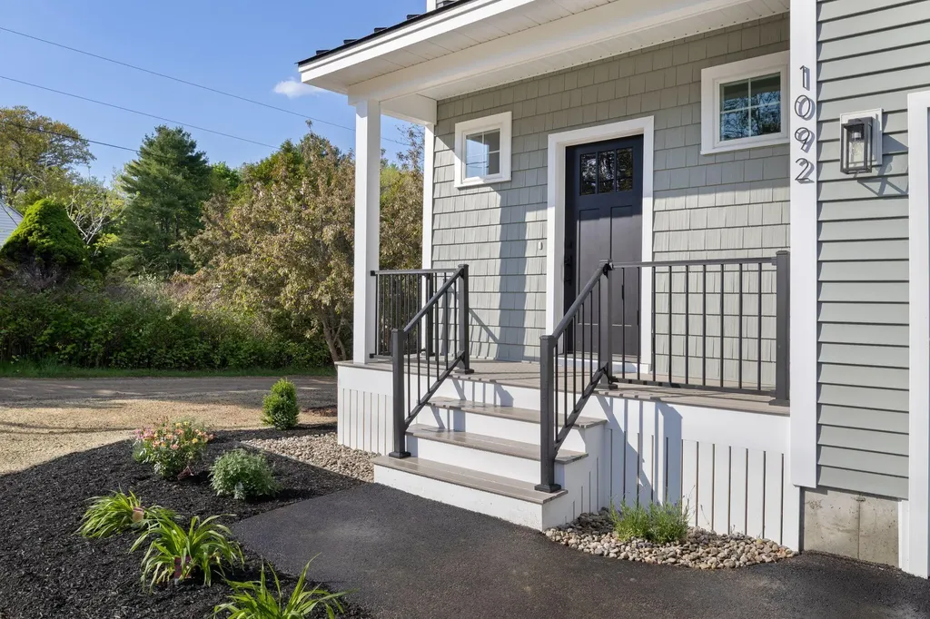 1092 State Road Eliot ME 03903
