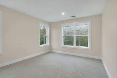 1092 State Road Eliot ME 03903