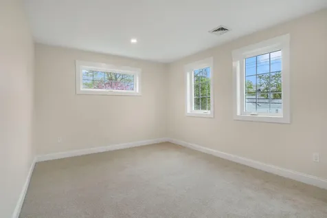 1092 State Road Eliot ME 03903