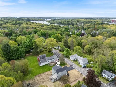 1092 State Road Eliot ME 03903