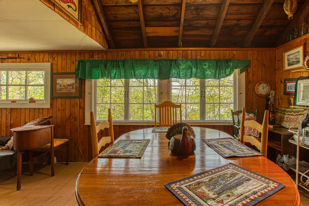 14 Summit Road Boothbay Harbor ME 04538