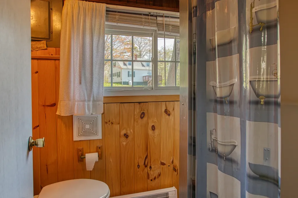 14 Summit Road Boothbay Harbor ME 04538