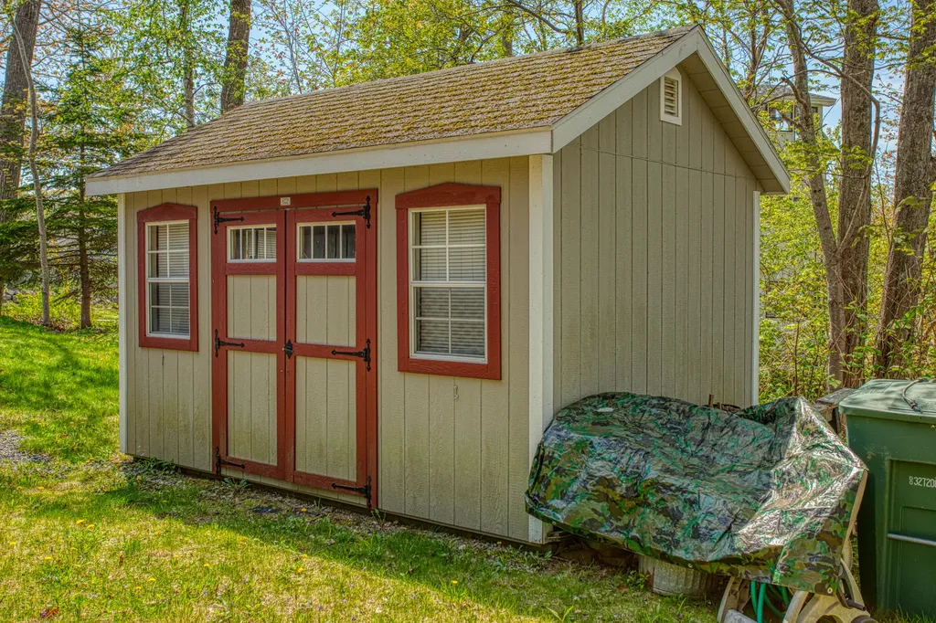 14 Summit Road Boothbay Harbor ME 04538