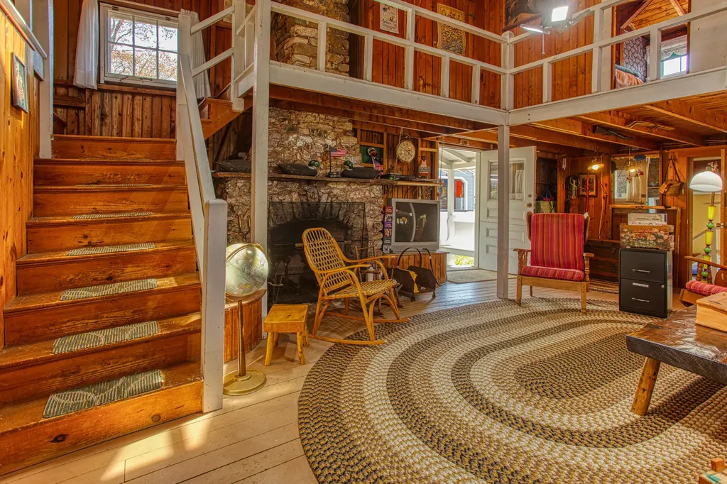 14 Summit Road Boothbay Harbor ME 04538