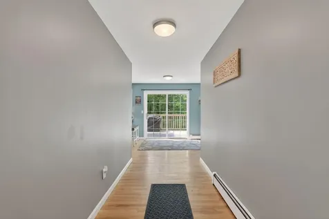 12 Monroe Drive Naples ME 04055