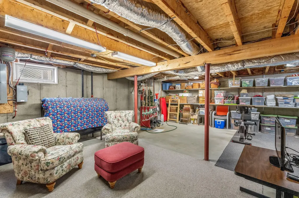30 Bowdoin Drive Brewer ME 04412