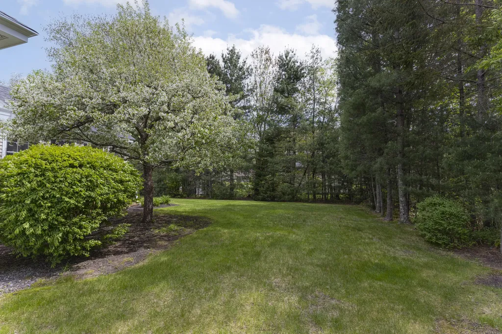 4 Rays Circle Scarborough ME 04074