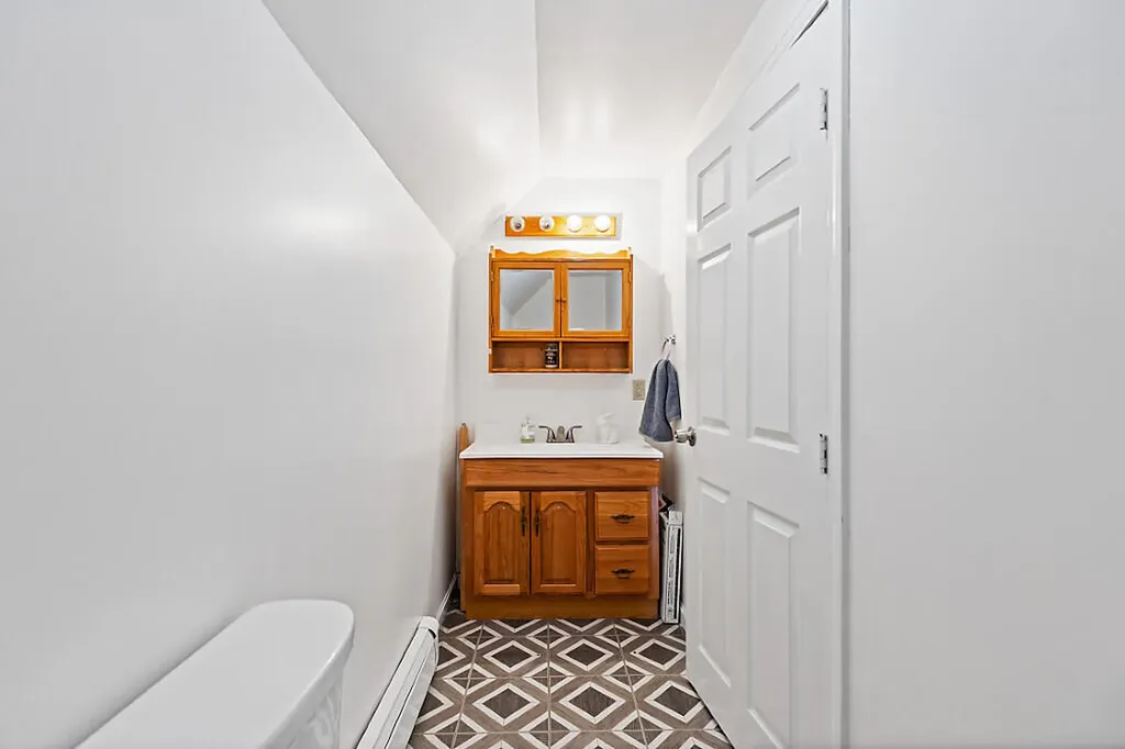 304 Rocky Shore Lane Oakland ME 04963