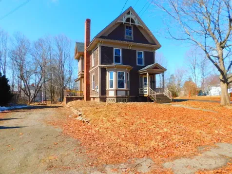10 Elm Street Houlton ME 04730