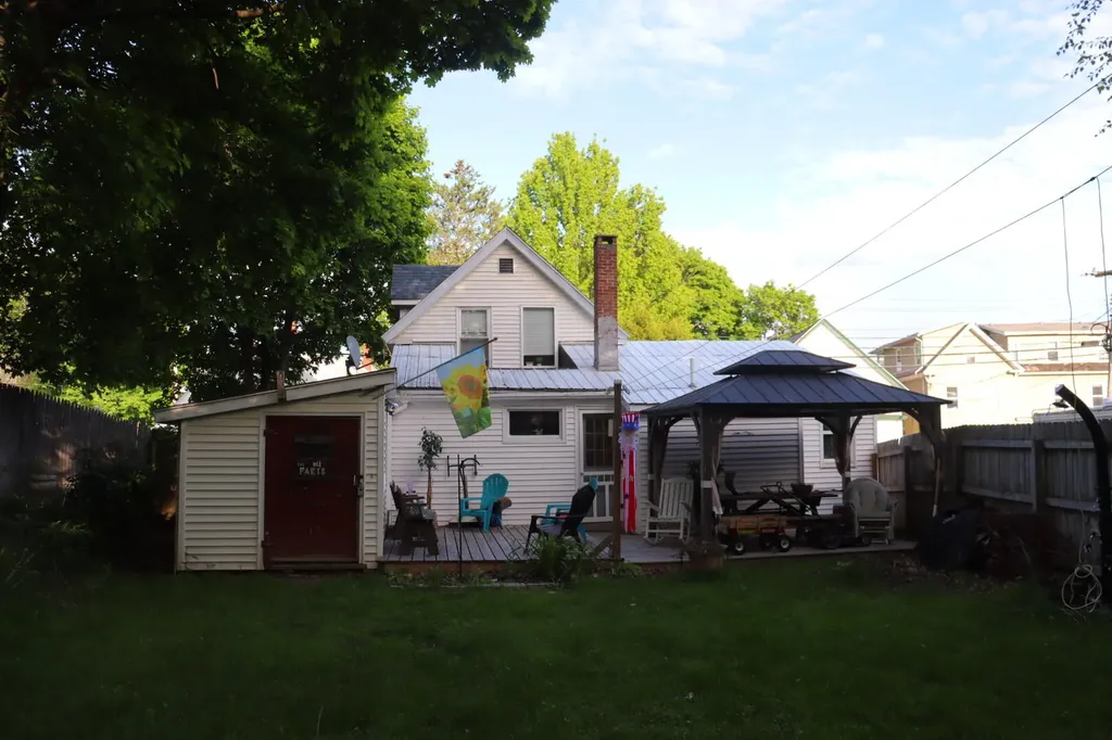 230 Oak Street Lewiston ME 04240