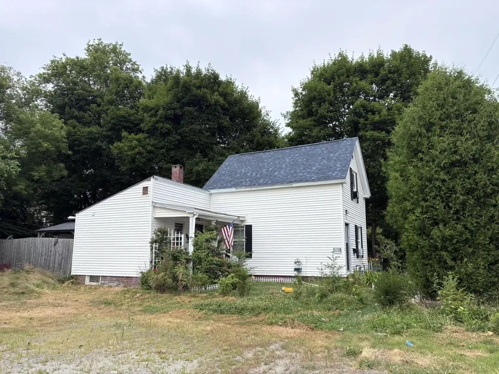 230 Oak Street Lewiston ME 04240
