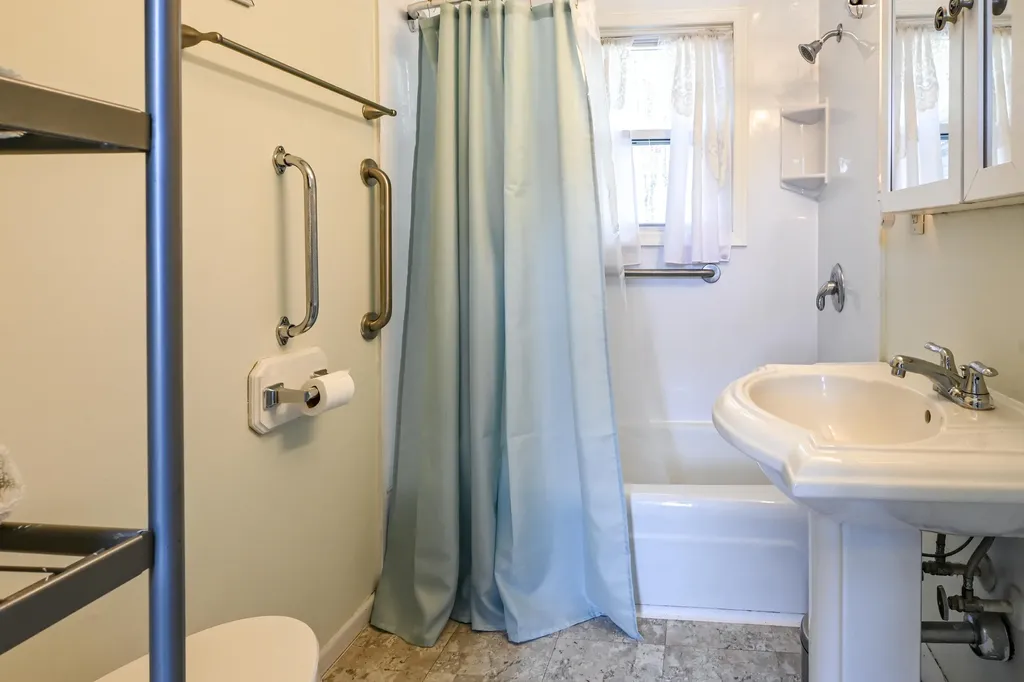 27 Elmwood Drive Saco ME 04072