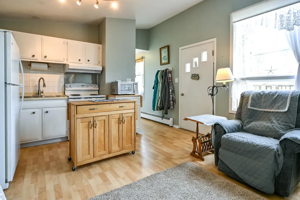 27 Elmwood Drive Saco ME 04072
