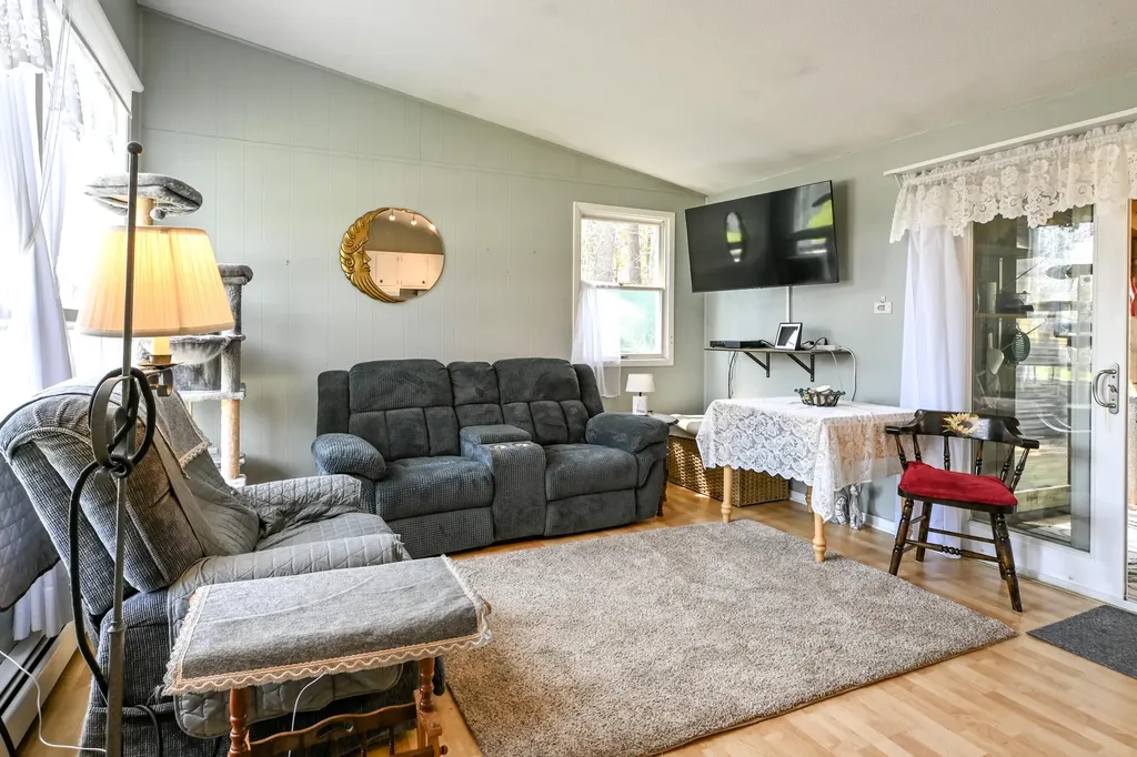 27 Elmwood Drive Saco ME 04072