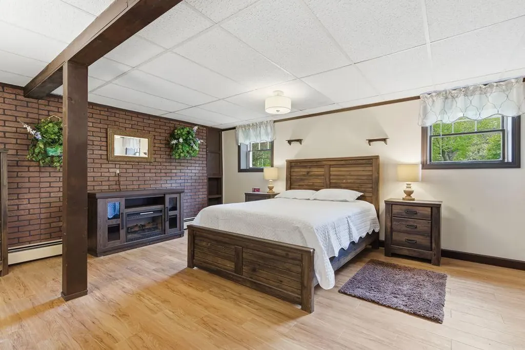 35 Parmenter Terrace China ME 04358