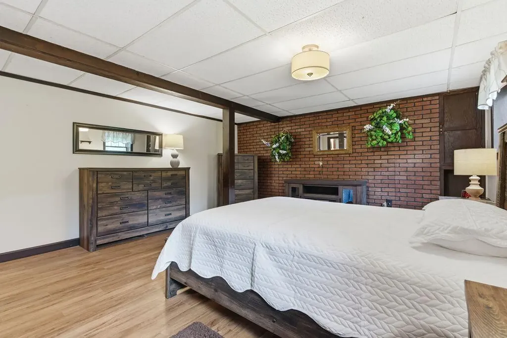 35 Parmenter Terrace China ME 04358