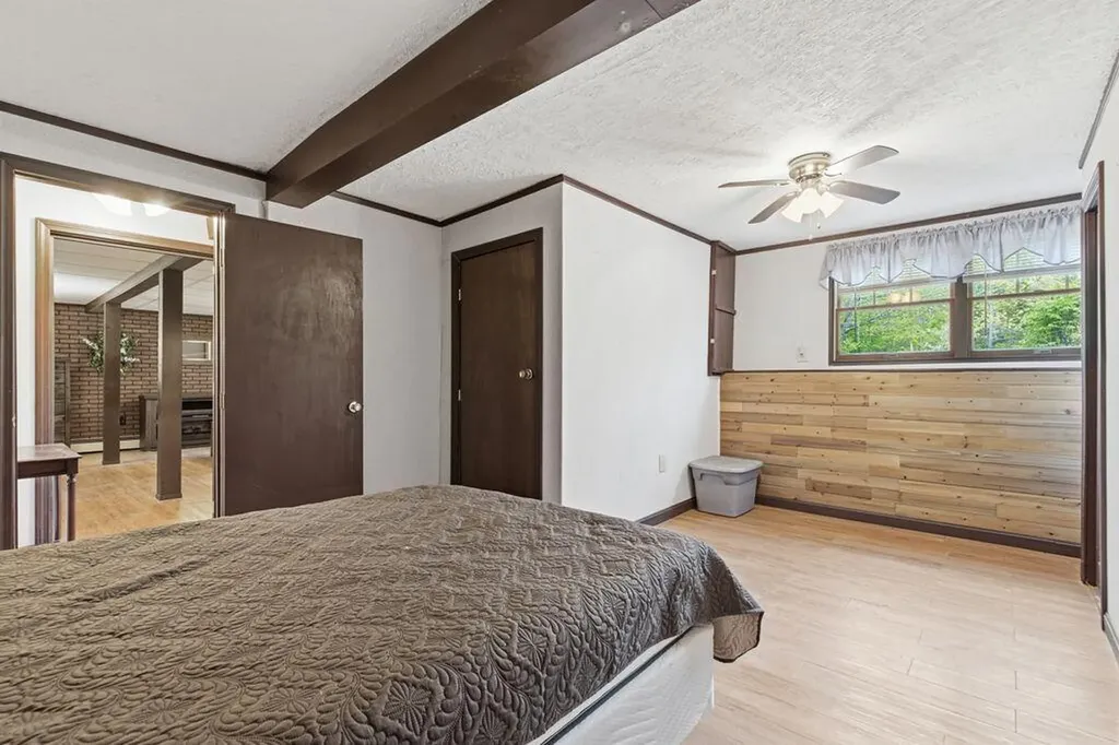 35 Parmenter Terrace China ME 04358