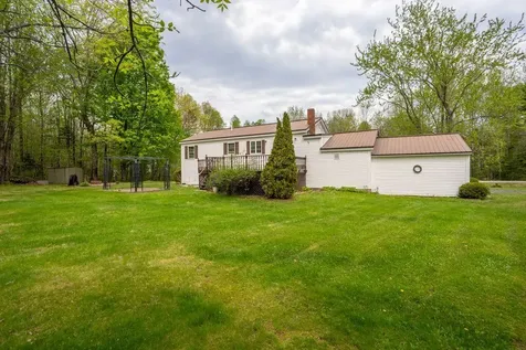 35 Parmenter Terrace China ME 04358