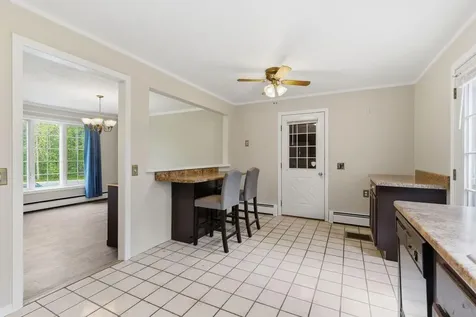 35 Parmenter Terrace China ME 04358