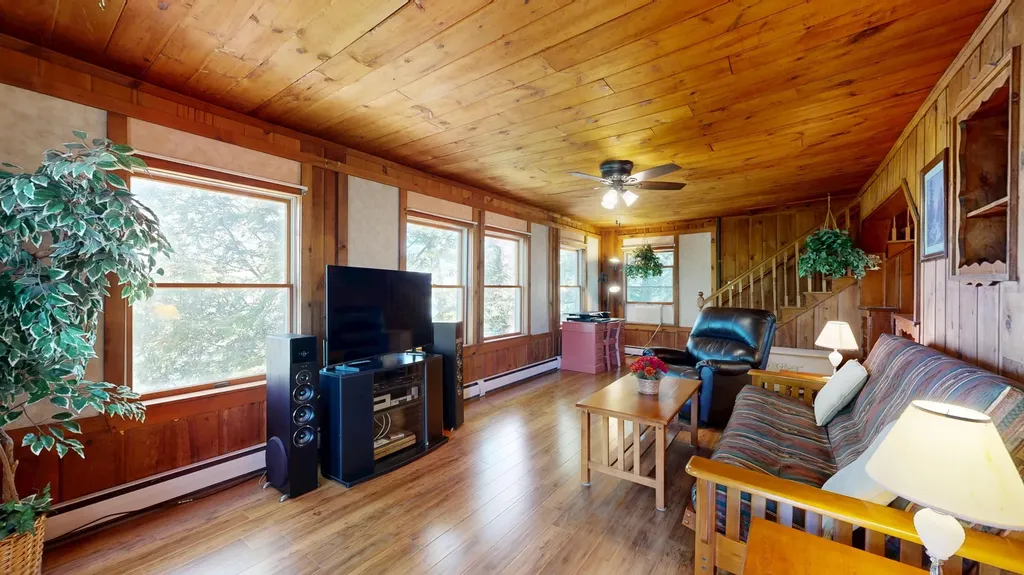 57 Riley Road Sabattus ME 04280
