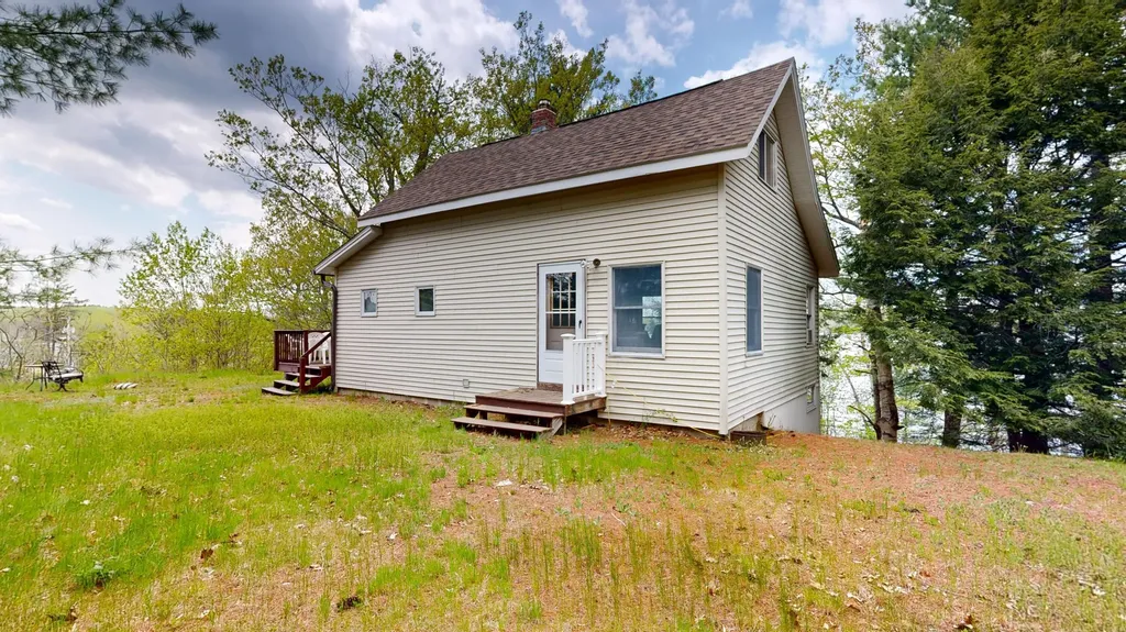 57 Riley Road Sabattus ME 04280