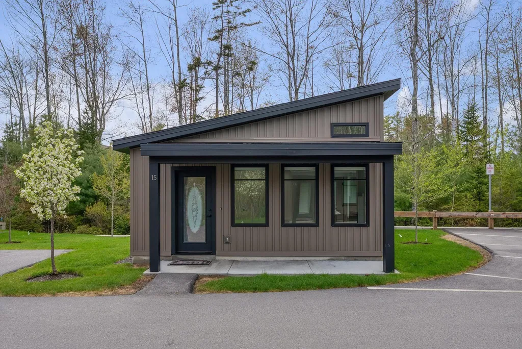 15 Canter Way Scarborough ME 04074