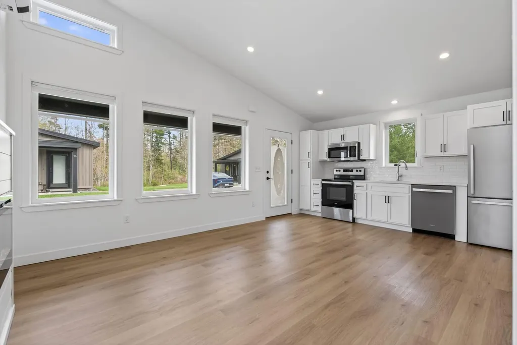 15 Canter Way Scarborough ME 04074