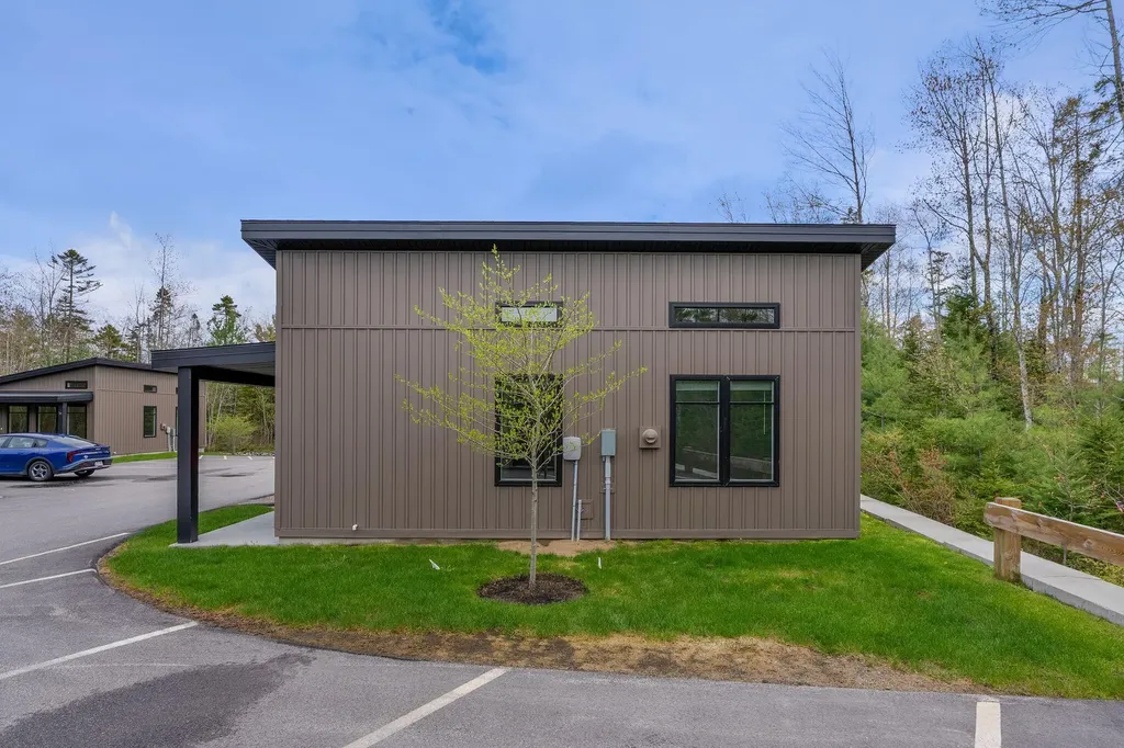 15 Canter Way Scarborough ME 04074