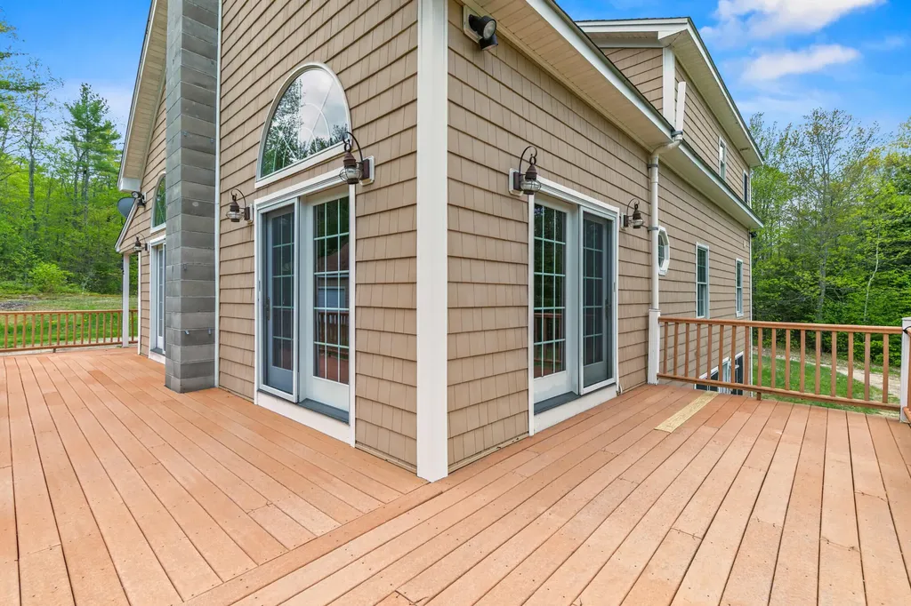 52 Valerie Lane New Gloucester ME 04260