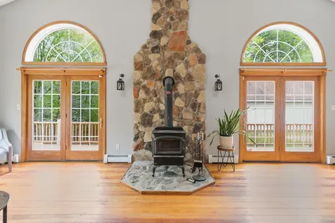 52 Valerie Lane New Gloucester ME 04260