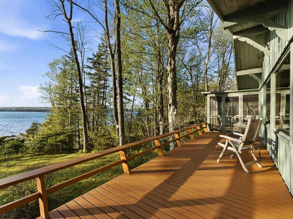 305 Bay View Drive Bar Harbor ME 04609