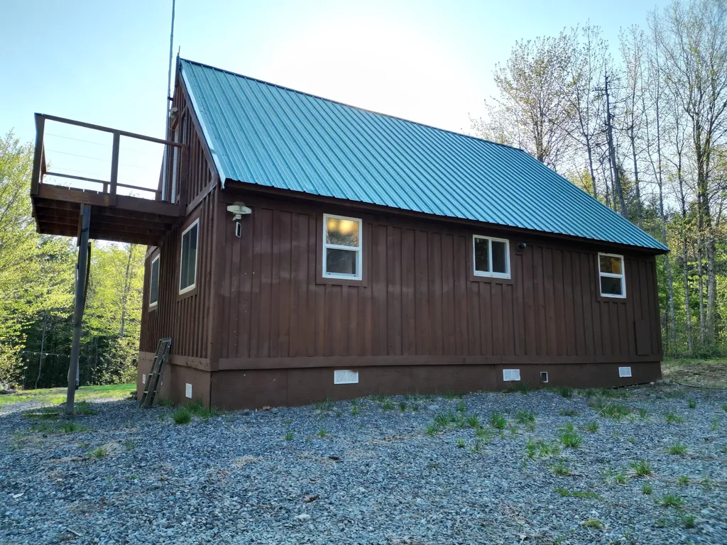 21 Angel Lane Medford ME 04463