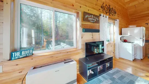 21 Angel Lane Medford ME 04463