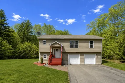 109 Highland Ridge Hollis ME 04042