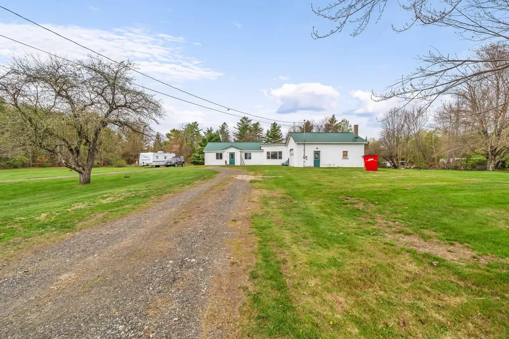 752 Detroit Road Troy ME 04987