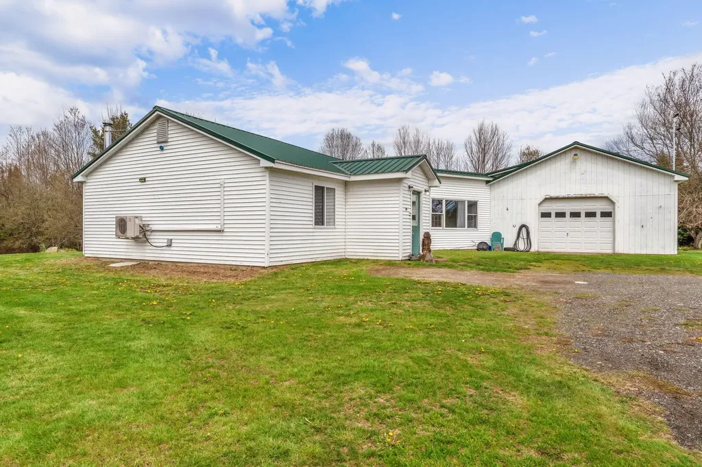 752 Detroit Road Troy ME 04987