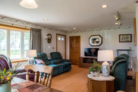 800 North Road North Yarmouth ME 04097