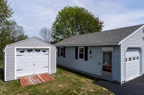 800 North Road North Yarmouth ME 04097