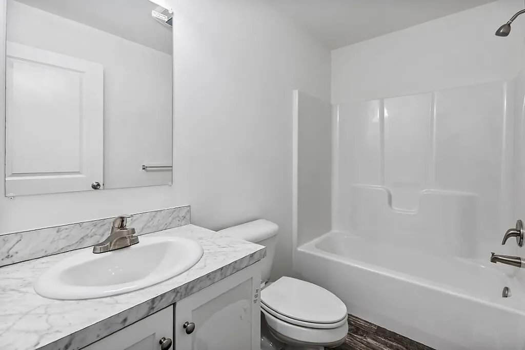 11 Cookson Road Burnham ME 04922
