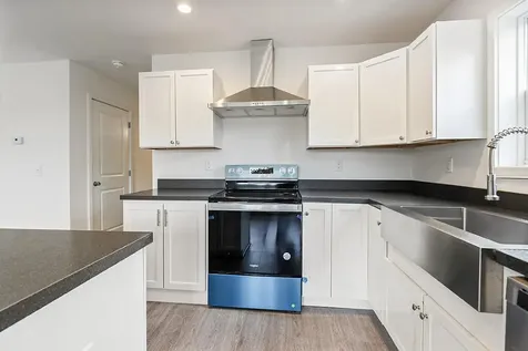 11 Cookson Road Burnham ME 04922