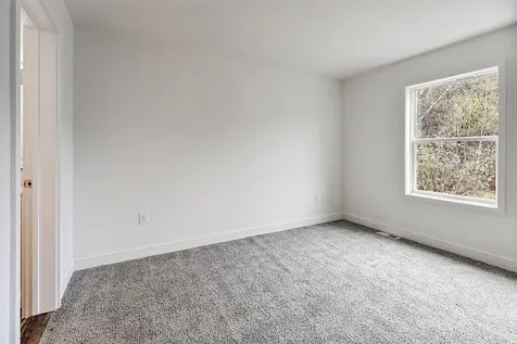 11 Cookson Road Burnham ME 04922