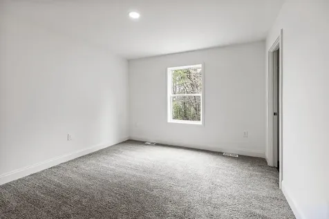 11 Cookson Road Burnham ME 04922