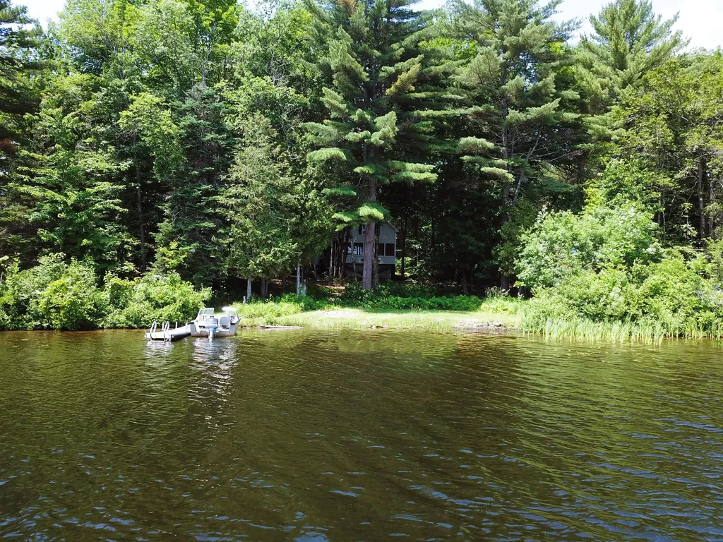 82 Lakeside Drive Saint Albans ME 04971