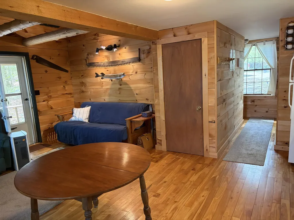 82 Lakeside Drive Saint Albans ME 04971